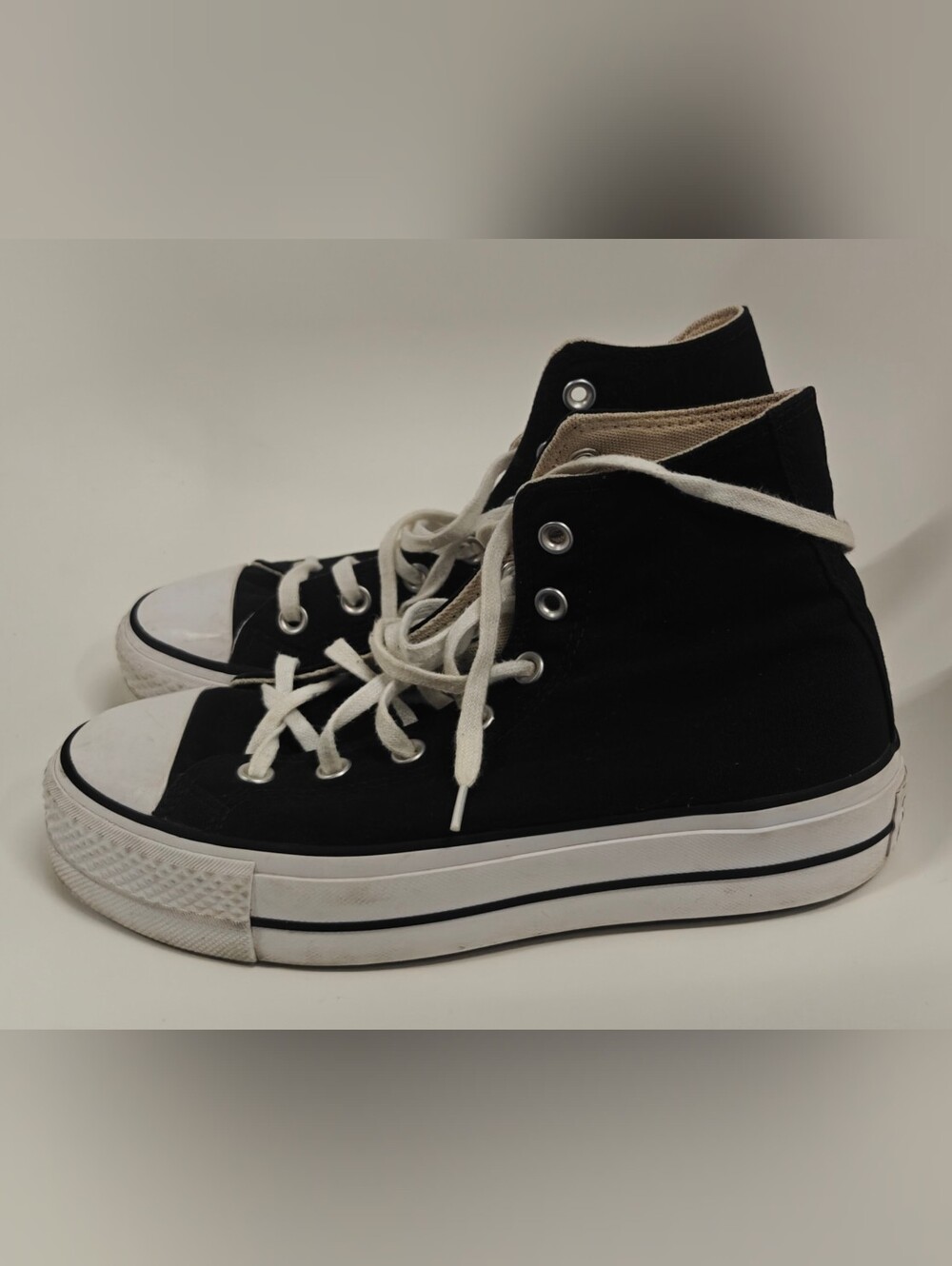 Converse Chuck Taylor All Star Platform Black Canvas 560845F Women’s Size 8